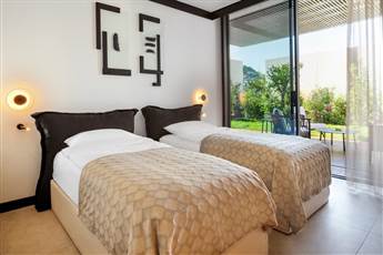 Caja By Maxx Royal 5*