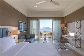 Caresse a Luxury Collection Resort & Spa 5*