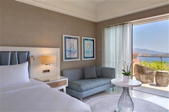Caresse a Luxury Collection Resort & Spa