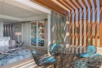 Caresse a Luxury Collection Resort & Spa