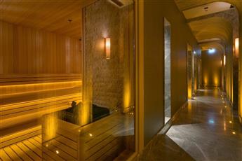 Caresse a Luxury Collection Resort & Spa