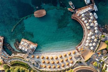 Caresse a Luxury Collection Resort & Spa