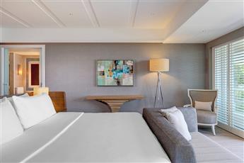 Caresse a Luxury Collection Resort & Spa