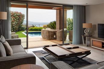 Caresse a Luxury Collection Resort & Spa
