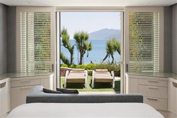 Caresse a Luxury Collection Resort & Spa