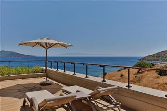 Caresse a Luxury Collection Resort & Spa