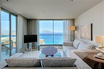 Caresse a Luxury Collection Resort & Spa