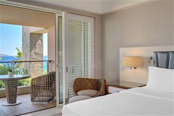 Caresse a Luxury Collection Resort & Spa