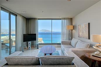 Caresse a Luxury Collection Resort & Spa