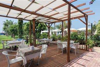 Caretta Beach Hotel 4*