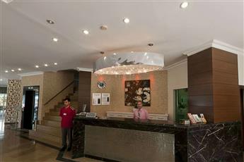 Carmen Suite Hotel 3*