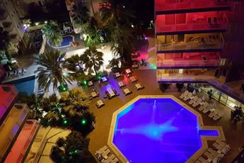 Carmen Suite Hotel 3*