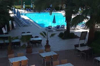 Carmen Suite Hotel 3*