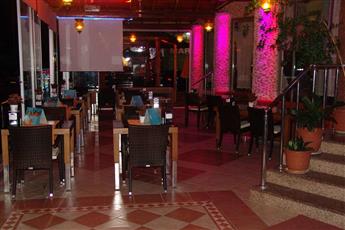 Carmen Suite Hotel 3*