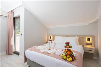Casa De Levi̇ssi̇ Hotel Oludeni̇z