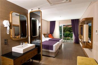 Casa De Maris Spa & Resort Hotel Adults Only 16+
