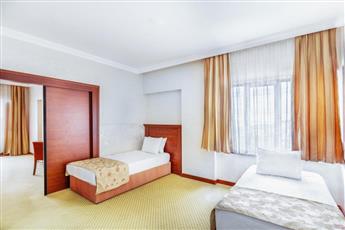 Casa Fora Beach Resort 5*