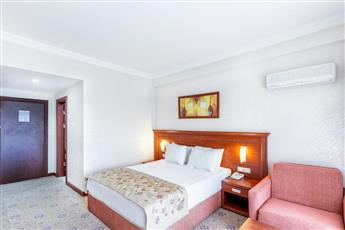 Casa Fora Beach Resort 5*