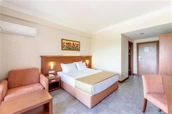 Casa Fora Beach Resort 5*