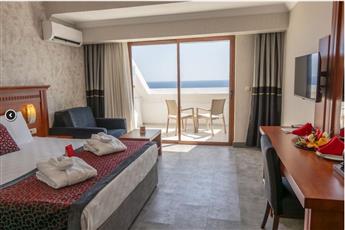 Casa Fora Beach Resort