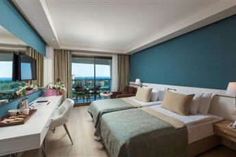 Castival Hotel Side 5*