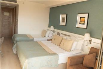 Castival Hotel Side 5*