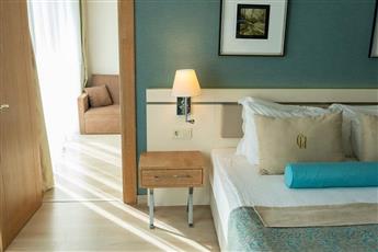 Castival Hotel Side 5*