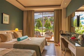 Castival Hotel Side 5*