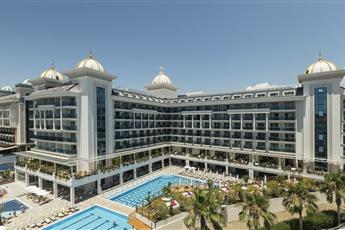 Castival Hotel Side