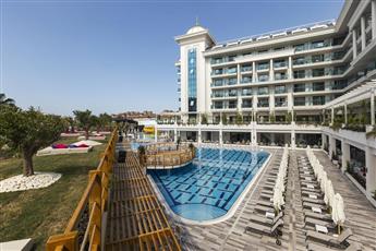 Castival Hotel Side