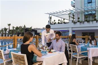 Castival Hotel Side