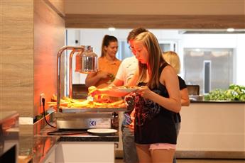 Catty Cats Garden Hotel 4*