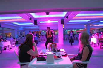 Catty Cats Garden Hotel 4*