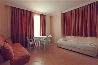 Catty Cats Garden Hotel 4*