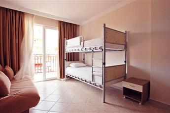 Catty Cats Garden Hotel 4*