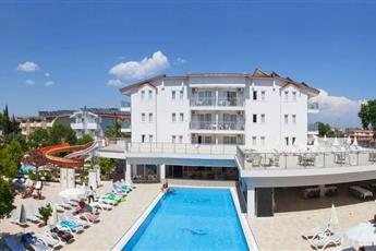 Catty Cats Garden Hotel