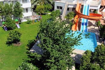 Catty Cats Garden Hotel