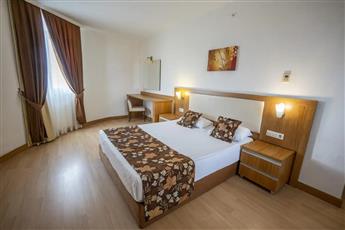Cenger Beach Resort & Spa Hotel