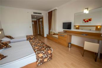 Cenger Beach Resort & Spa Hotel