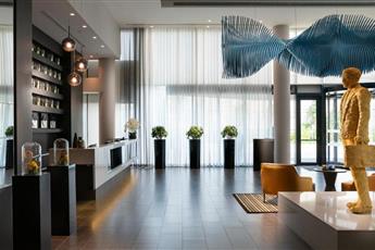 Centro WestSide Residences by Rotana 4*