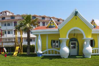 Cesars Resort Side