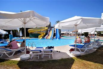 Cesars Resort Side