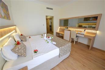 Cesars Resort Side