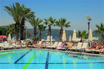 Cettia Beach Resort 4* Cettia Beach Resort 4*