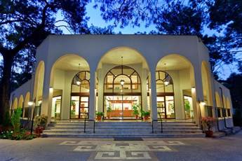 Champion Holiday Village