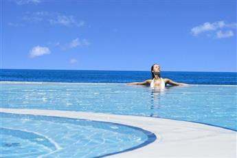 Charisma De Luxe Hotel 5*