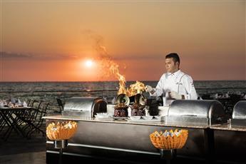 Charisma De Luxe Hotel 5*