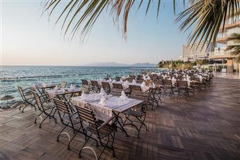 Charisma De Luxe Hotel 5*