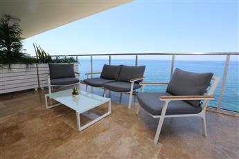 Charisma De Luxe Hotel 5*