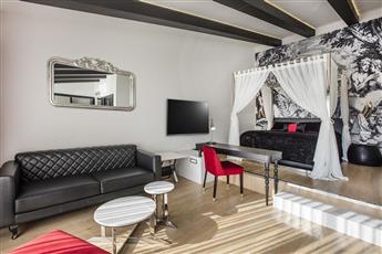 Charisma De Luxe Hotel 5*